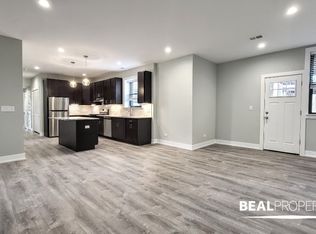 1002 Crain St APT 2, Evanston, IL 60202