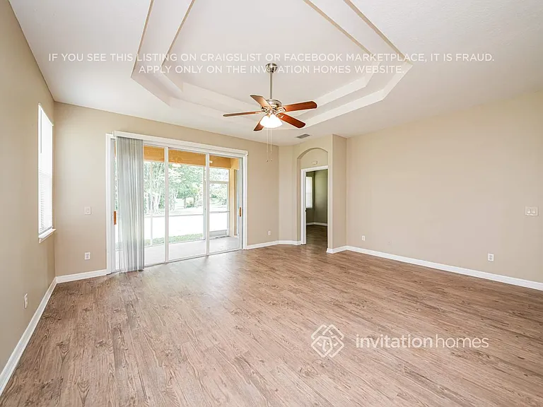 5015 Lakehurst Ct — Photo 4