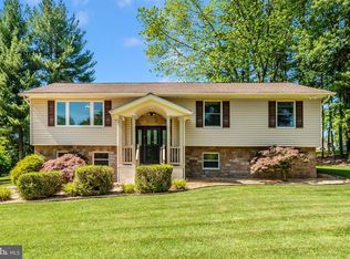595 Noland Dr, Sykesville, MD 21784