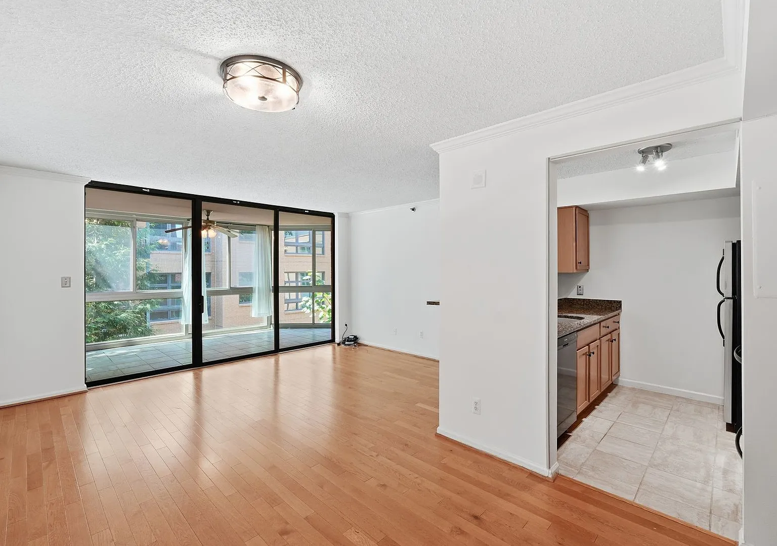 Experience the best of Ballston in this beautifully appointed two bedroom, two bathroom residence... — Photo 3