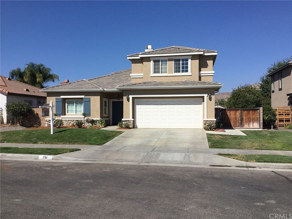 1st image of 751 Shiraz Dr