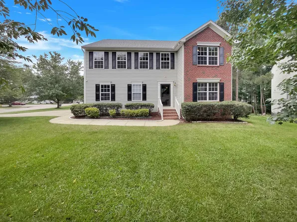800 Arbor Greene Dr, Garner, NC 27529