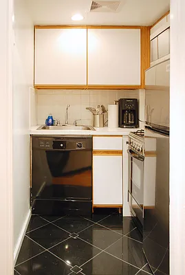 Rented by WAM Partners - William Moses Co. | media 136