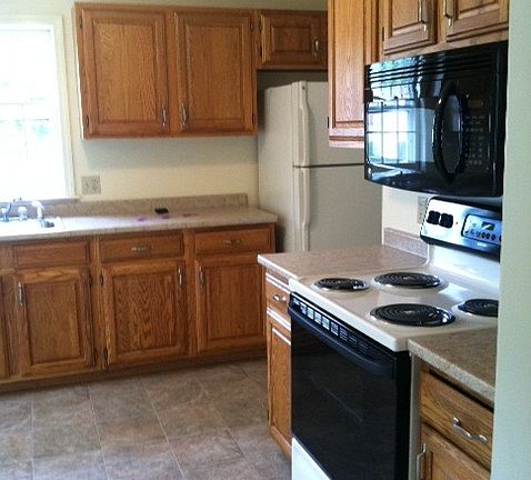 3rd image of 24 Dexter St #B