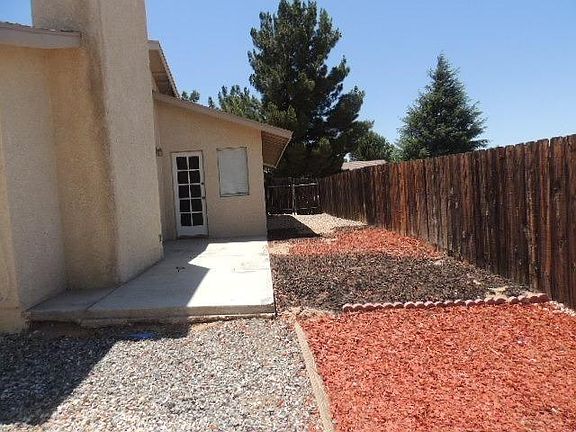 4th image of 12839 Yellowstone Ave