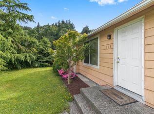 528 Newport Ave SE, Renton, WA 98058
