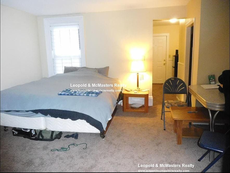 2nd image of 25 Mansfield St #12C