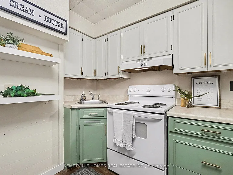 2-803 Saint Lawrence Ct #2 — Photo 7