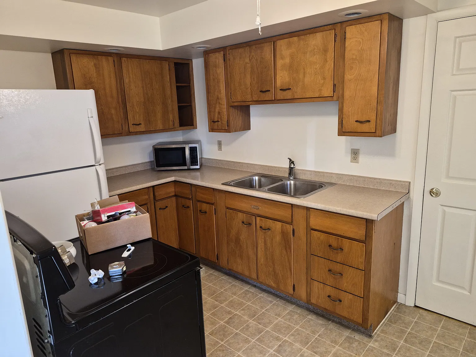 2 bed, $700 — Photo 2
