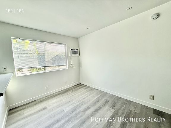 5th image of 1317 N June St #117