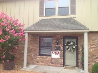 1302 W End St APT 4, Marion, IL 62959