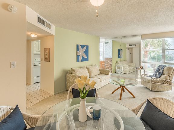 3rd image of 4700 Ocean Beach Blvd APT 318