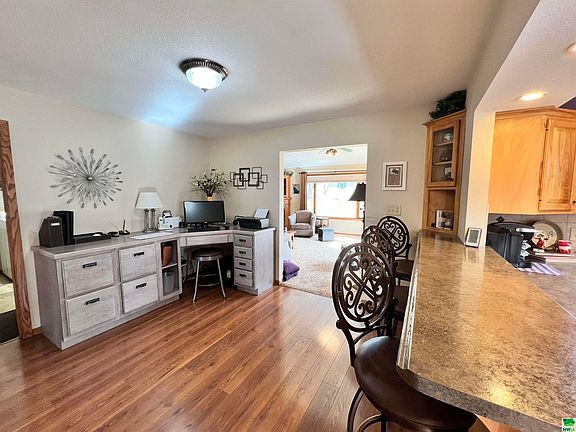3rd image of 1009 Oak Ln