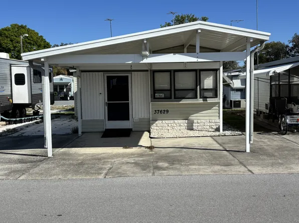 37629 Crimson Ln Lot 211, Zephyrhills, FL 33541