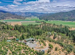 925 Oak Hill Ln, Fort Jones, CA 96032