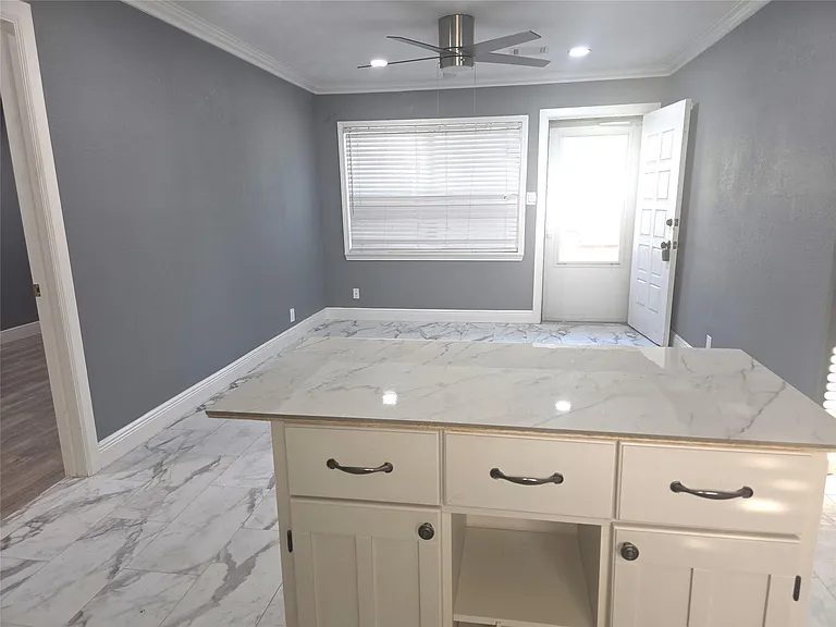 9330 Chesterfield Dr — Photo 13