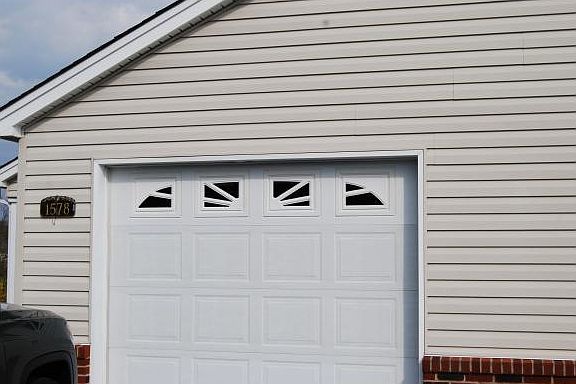 3rd image of 1578 Pine Cone Cir