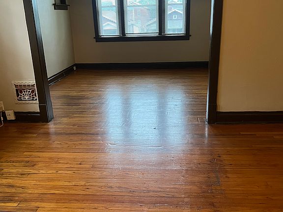 5th image of 4884-4886 Lee Ave #2F