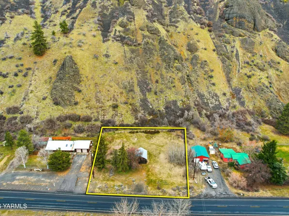 10451 Highway 410, Naches, WA 98937