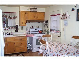 5th image of 35 Sierra Dr