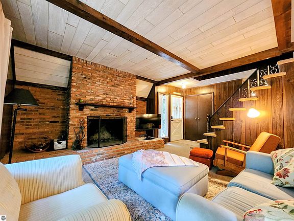 4th image of 5834 Forestgrove Dr