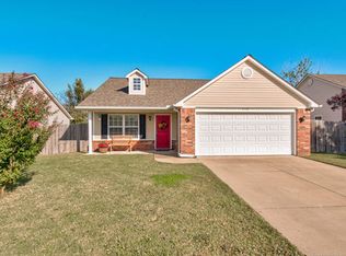 712 N Cummings Ave, Bartlesville, OK 74006