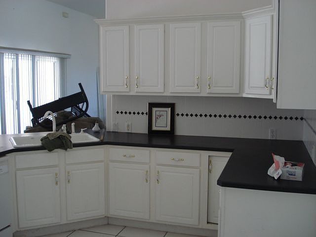 2nd image of 15 Coleridge Ct