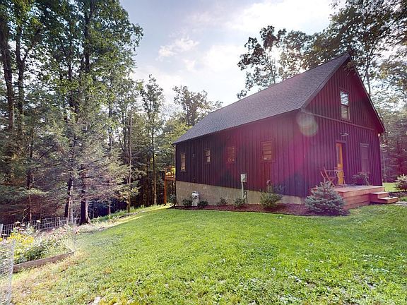 5th image of 140 Hemlock Ln