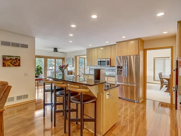 4216 Morris Park Rd — Photo 5