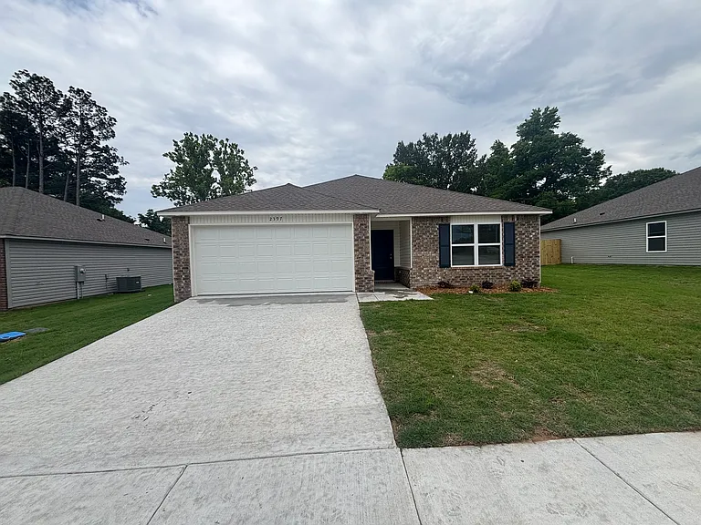 2397 Sam Tillery Dr — Photo 1