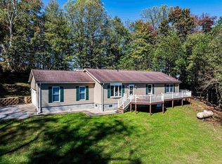 1914 Carpenter Dr, Fairmont, WV 26554