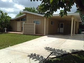 2nd image of 102 N Naranja Ave