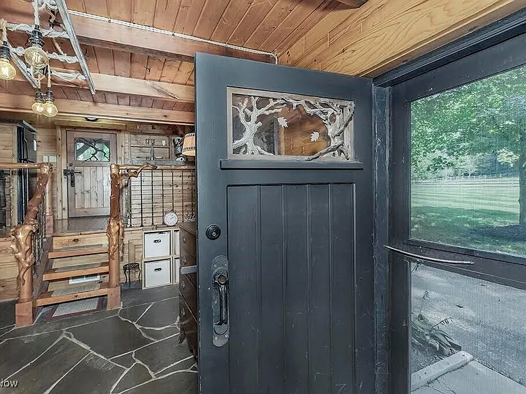 7020 S Woodland Rd — Photo 29