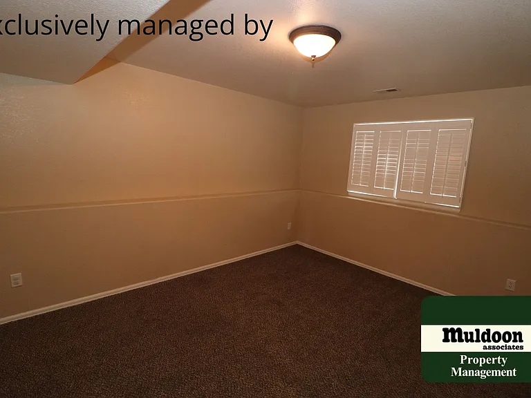 291 W Elgin Dr — Photo 6