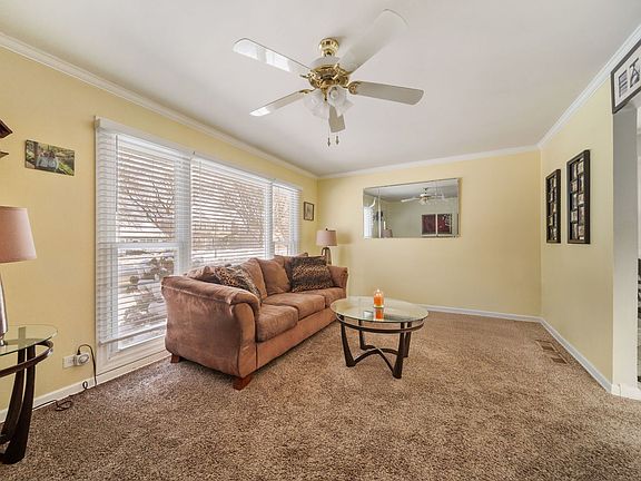 3rd image of 614 N La Londe Ave