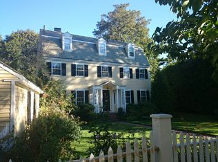 43 Hedge Rd, Brookline, MA 02445