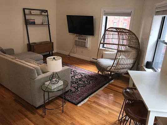 Rented by Gazal International Brokerage Group | media 24