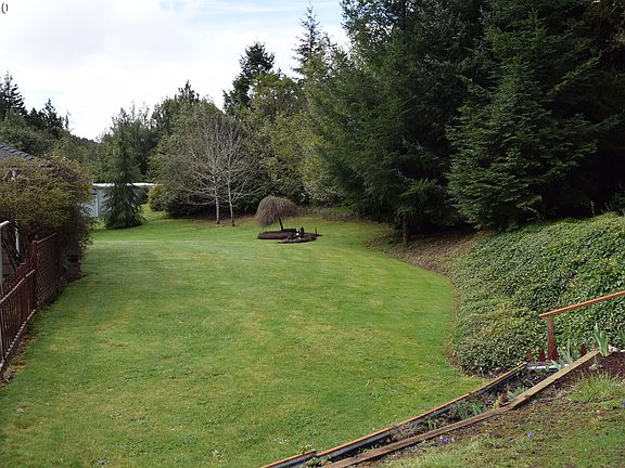 5th image of 56664 Pleasant Hill Dr