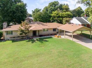 736 Edgewood Dr, Ponca City, OK 74604