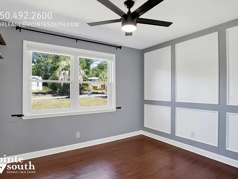 635 W Lee St — Photo 16
