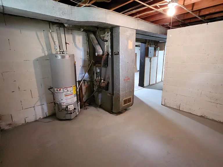 2116 W Kettelle St — Photo 30