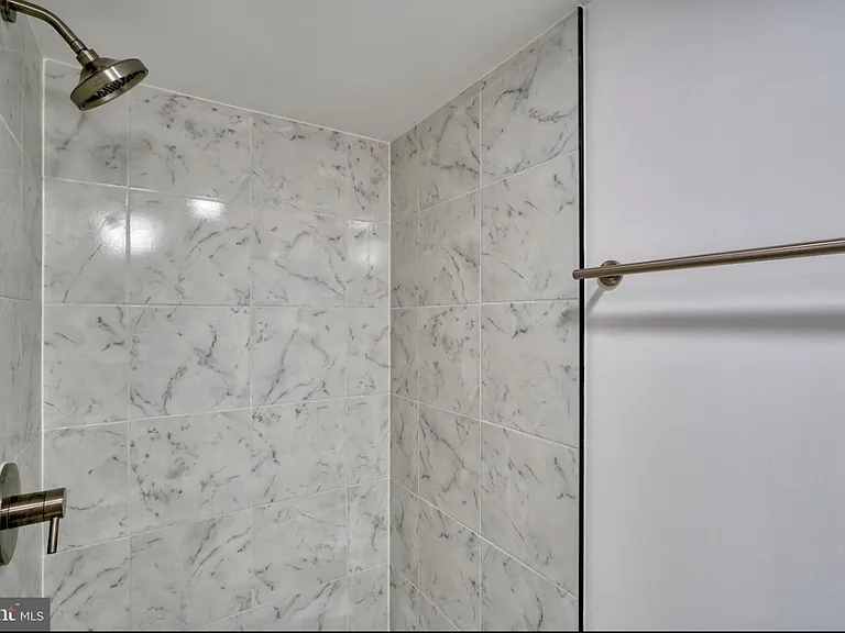 701 Platinum Ave — Photo 35