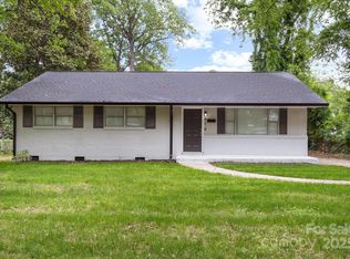 816 Echo Glen Rd, Charlotte, NC 28213