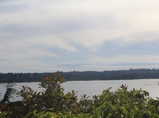 4225 Holly Ln, Mercer Island, WA 98040