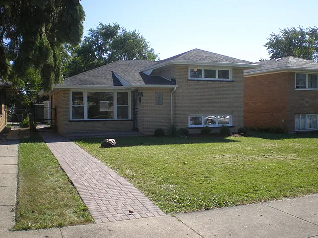 12135 S Ada St photo 1