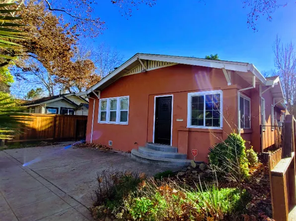 3022 D St, Sacramento, CA 95816