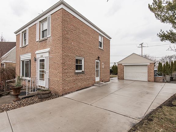 4th image of this home
