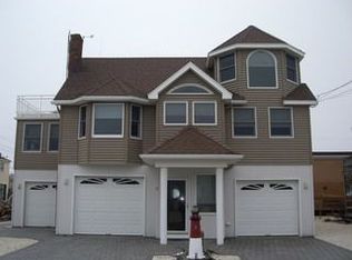 2 W Joan Rd, Beach Haven, NJ 08008