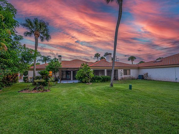 3rd image of 3787 Sawgrass Dr