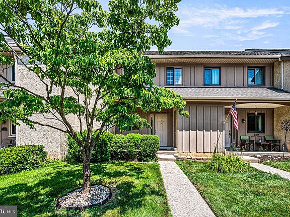 2nd image of 211 Josephs Way #41